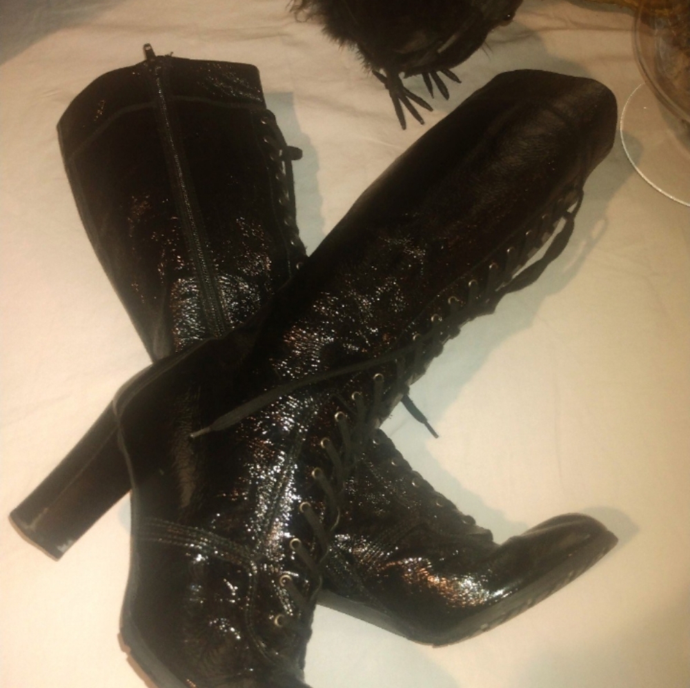 Stuart Weitzman gothic boots - Picture 2 of 16